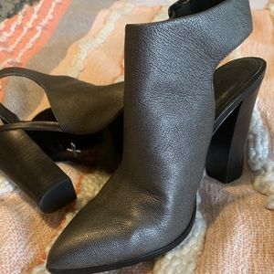 Pour La Victoire boot/ shoe